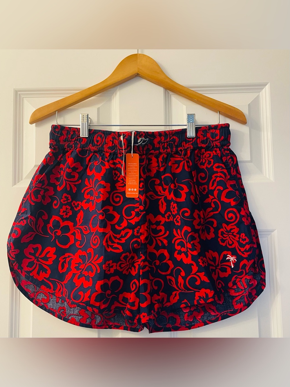 NWT Sundry floral shorts - medium - Anthropologie